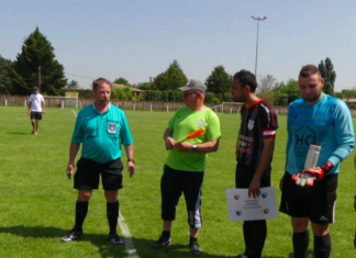 Les arbitres unis contre le cancer