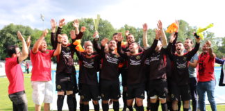 La coupe du district pour Cenon Lusitanos