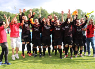 La coupe du district pour Cenon Lusitanos