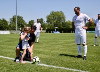La photo du week end – Le football entreprise a un grand coeur