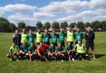 Les équipes de district à la recherche des maillots !